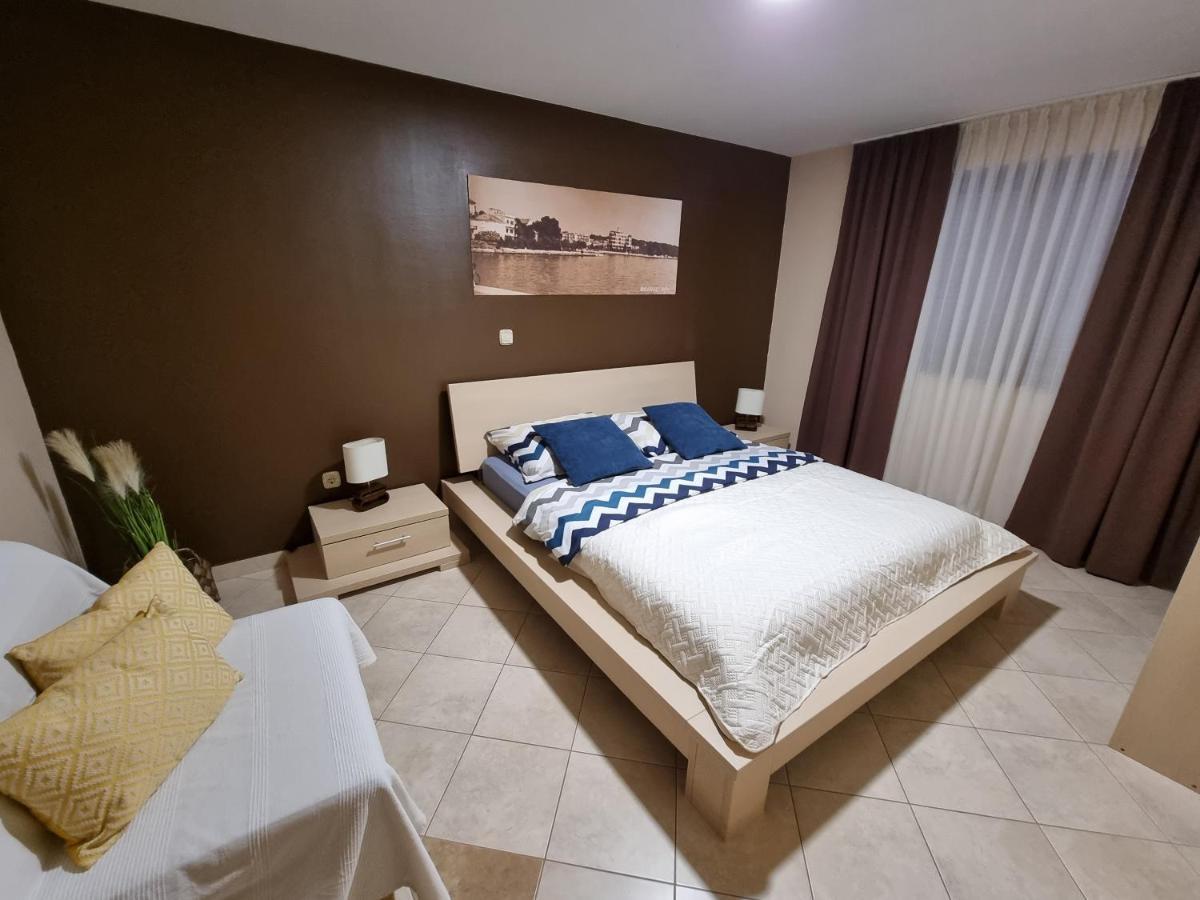 M&M Apartments Biograd Na Moru Extérieur photo