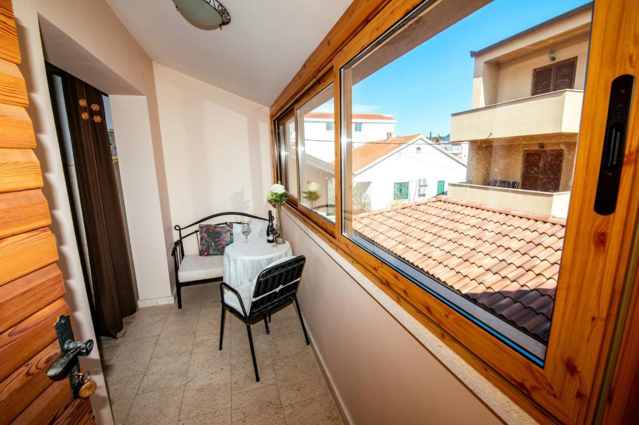 M&M Apartments Biograd Na Moru Extérieur photo
