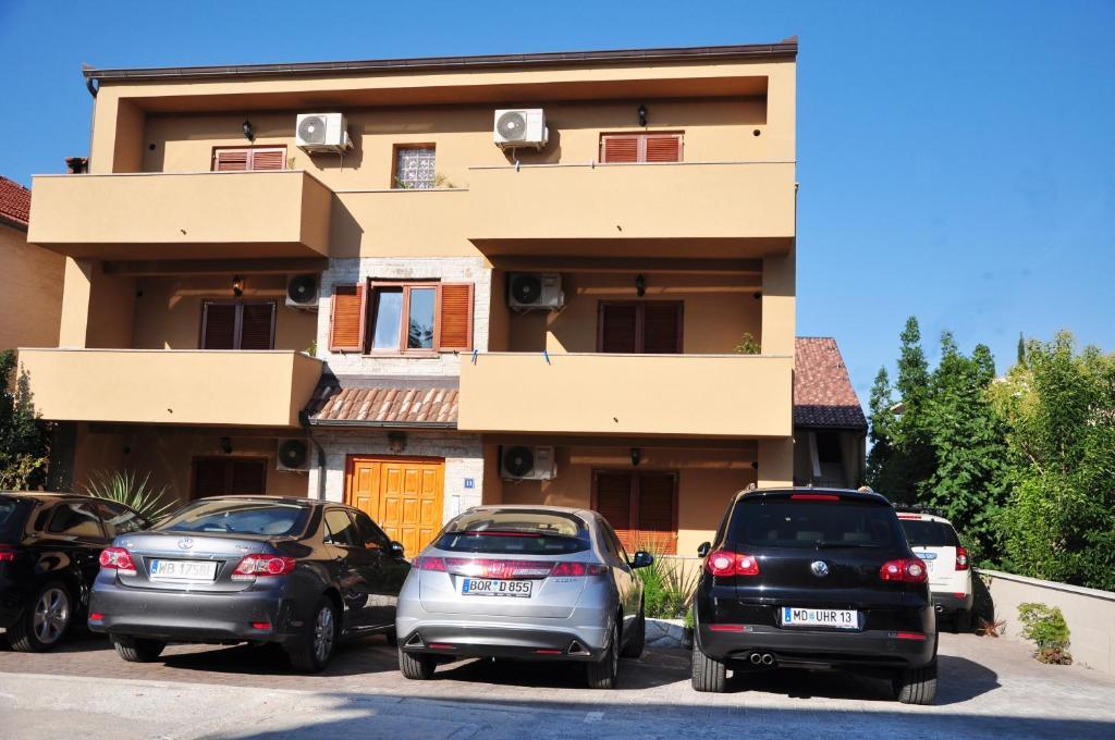 M&M Apartments Biograd Na Moru Extérieur photo